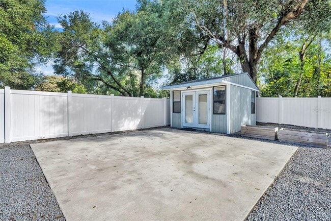 Building Photo - 1027 N Hampton Ave