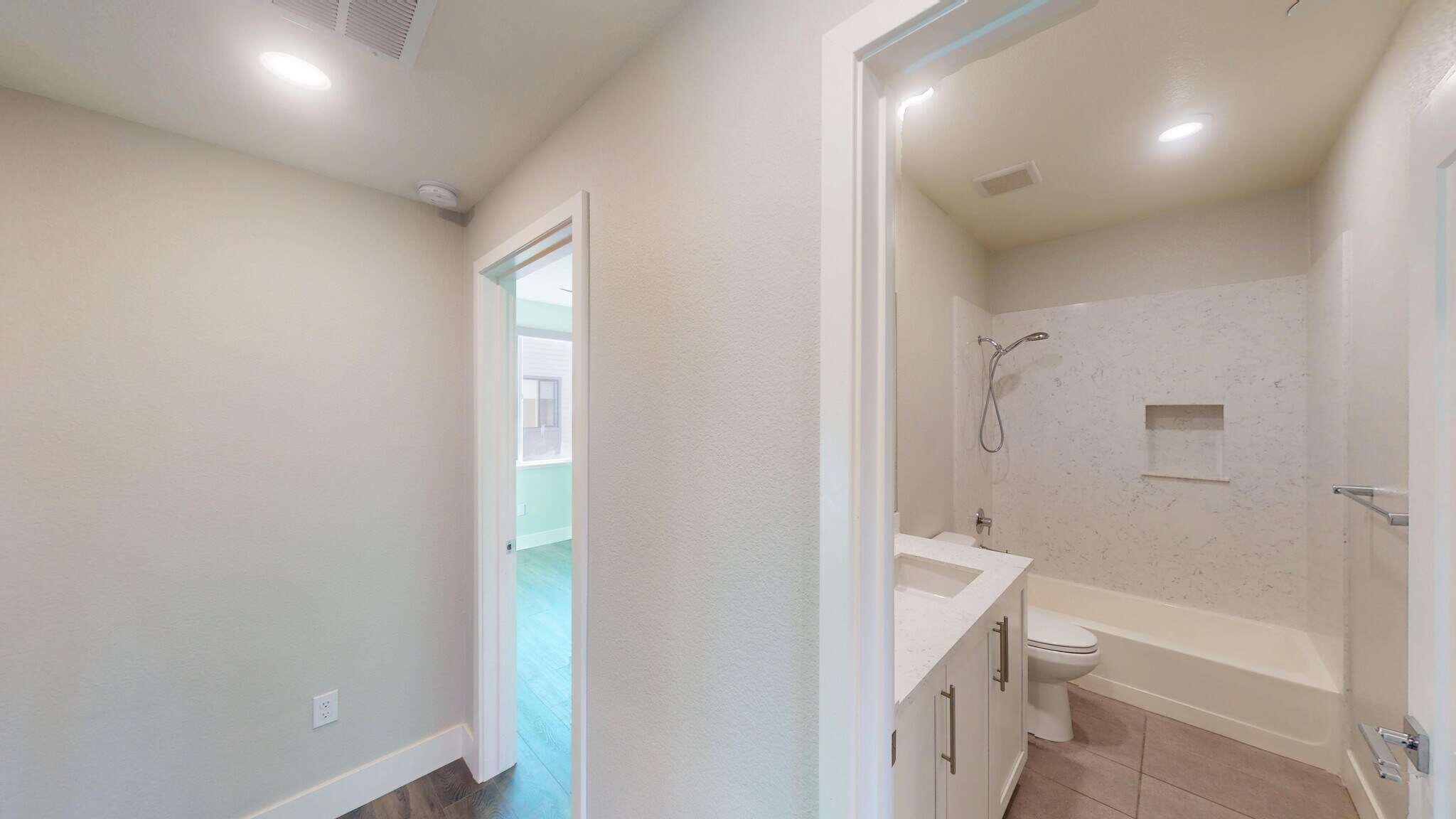 Building Photo - 44819 S Grimmer Blvd