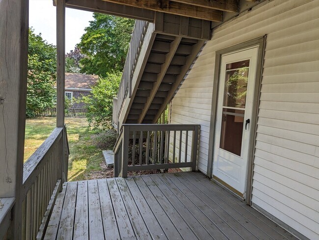 Building Photo - 8 1/2-82 Russia St