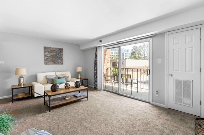 Living room - PineGate - Students save up to 10%!