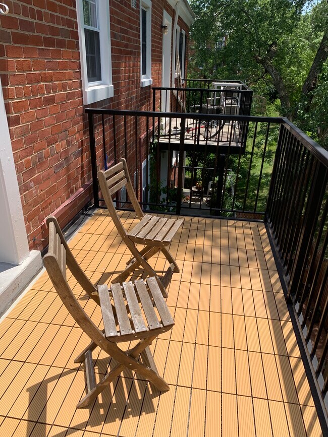 Building Photo - 2 Bed, 1 Bath Condo