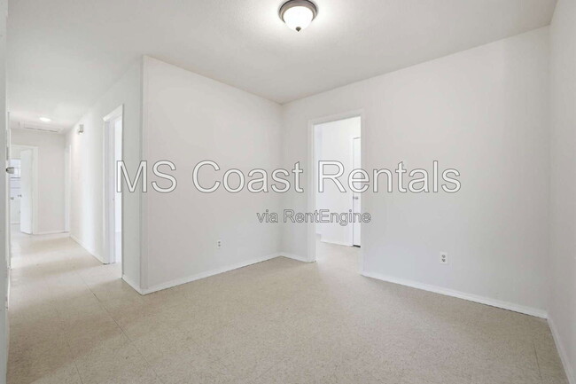 Building Photo - 16205 Seville Ct