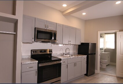 Building Photo - 4711 Penn St