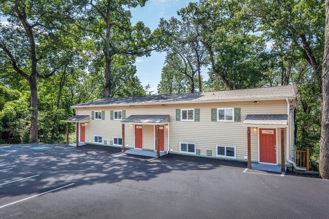 Building Photo - 316 Chambliss St