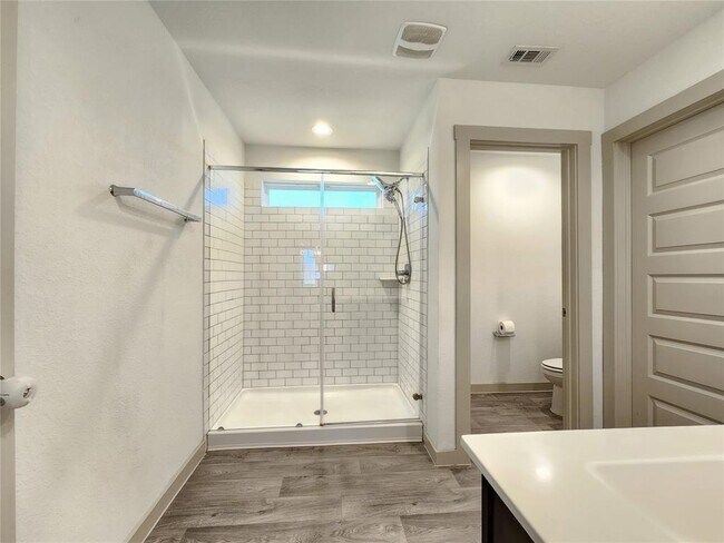 Building Photo - 14503 Rain Tree Dr