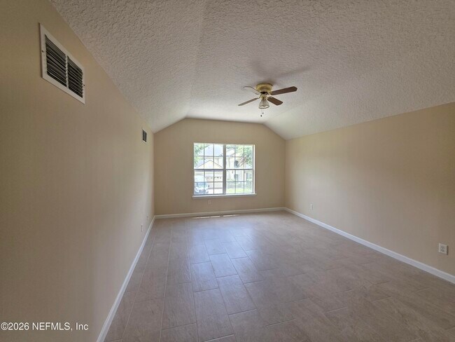 Building Photo - 739 Wakemont Dr