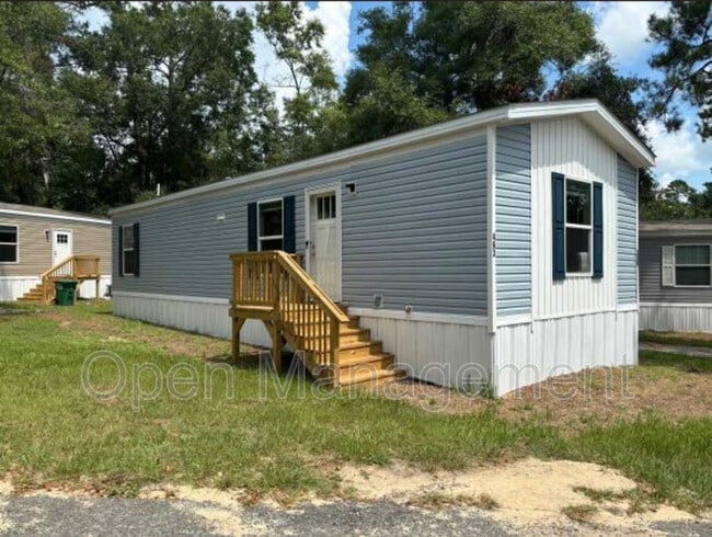 Building Photo - 356 Bayhead Dr