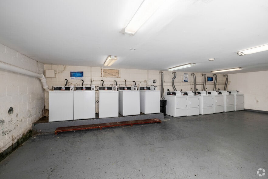 Laundry Room - The Gardens at Willow Grove