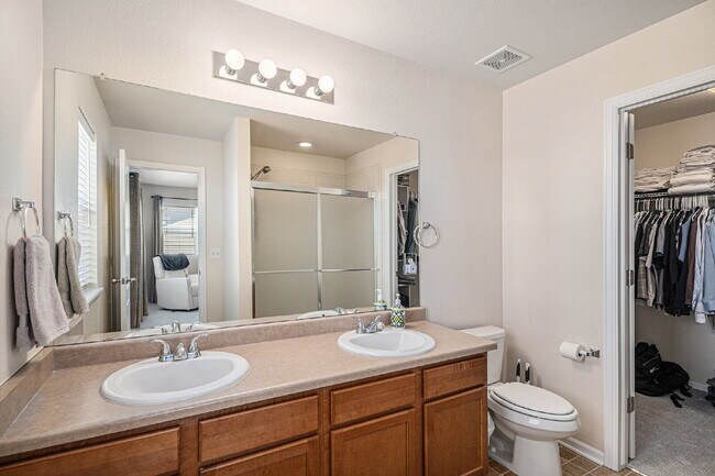 Building Photo - 7725 Sabino Ln