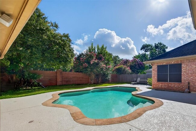 Building Photo - 6415 Adobe Trails Dr