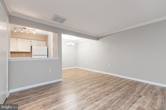 Building Photo - 7438 Emerald Dr