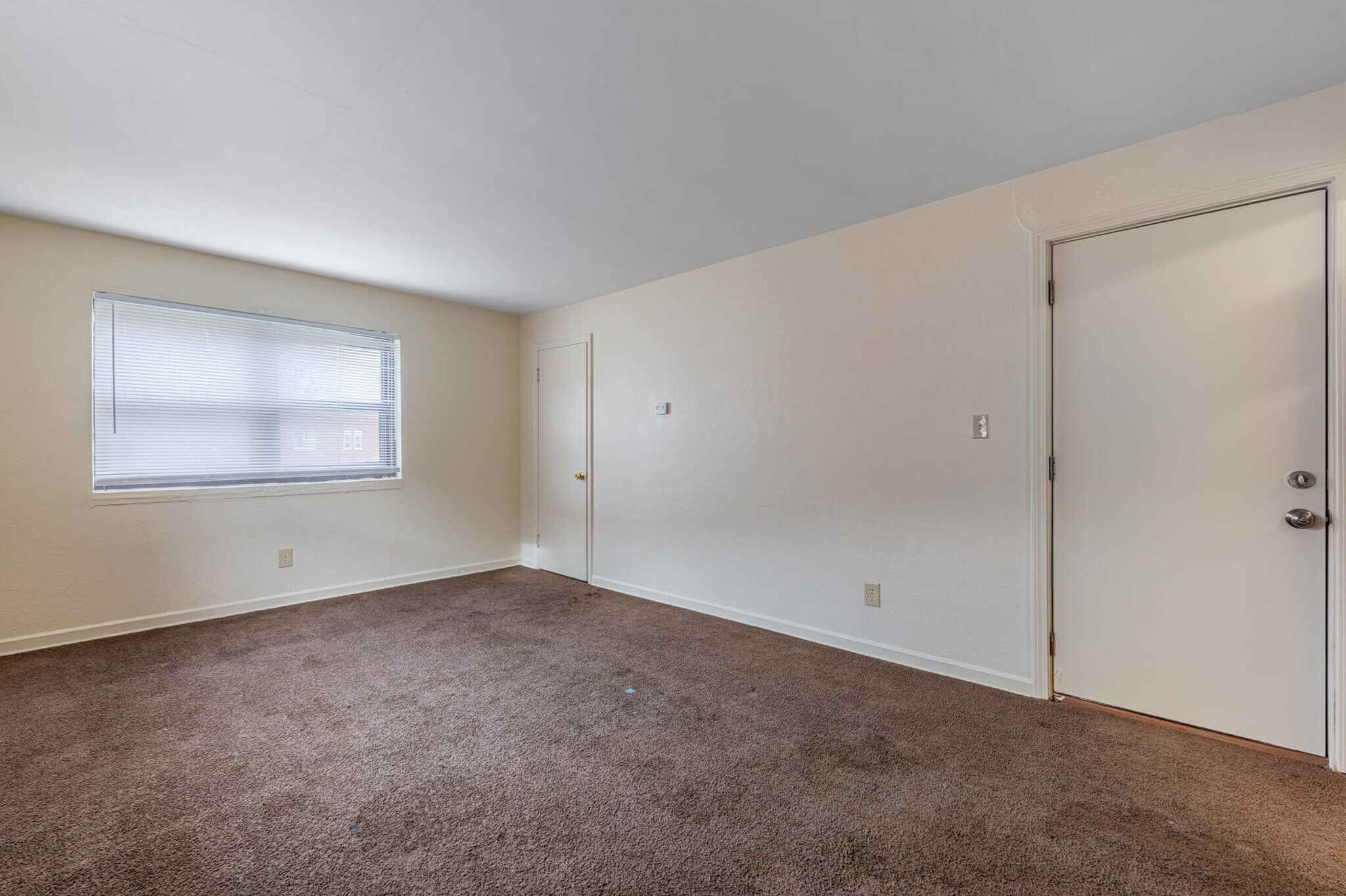 Building Photo - 108 E Norman Ave