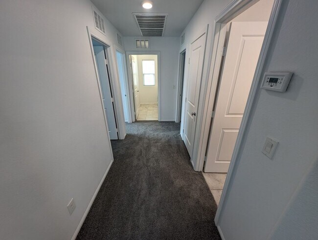 Building Photo - 10282 Massachusetts Ln