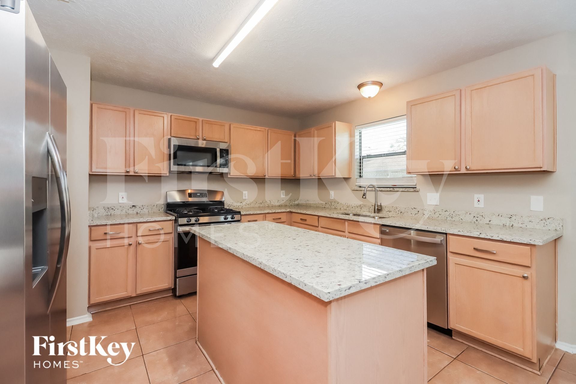 Building Photo - 16322 Lynn Crest Ct