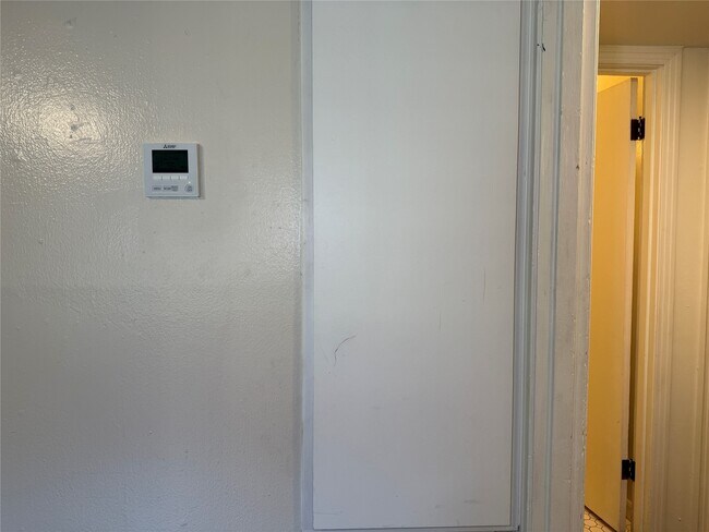 Building Photo - 1320 Heights Blvd