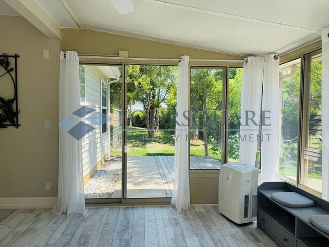 Building Photo - Spacious Ranch-Style Smart Home with Bonus Room, Sunroom , Electricity Included ! - & 2-Car Garag...