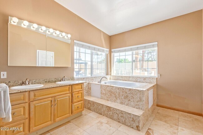 Building Photo - 6440 E Friess Dr