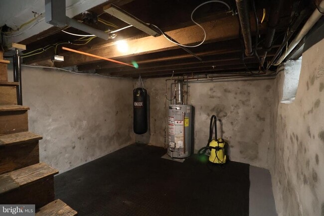 Building Photo - 8514 Shawnee St