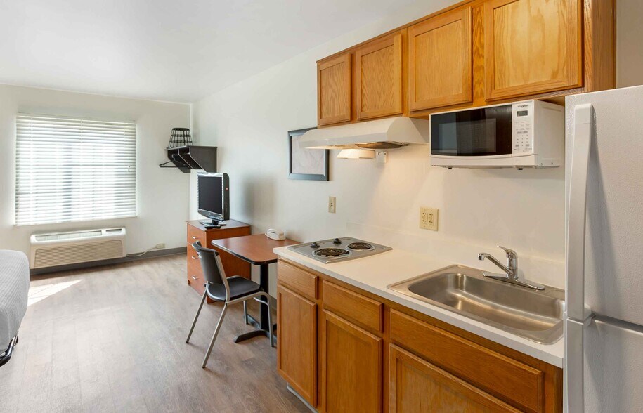 Building Photo - Furnished Studio-Salt Lake City - West Valley City