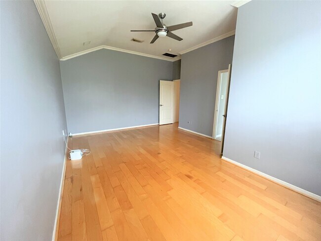 Building Photo - 3010 Calvert Crossing Ct