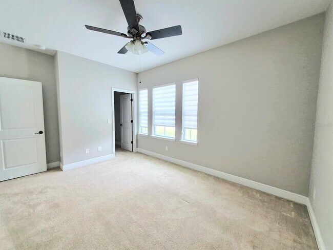 Building Photo - 8521 Dubochet St