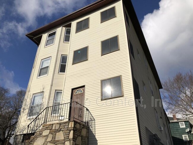 Building Photo - 39 Dartmouth St