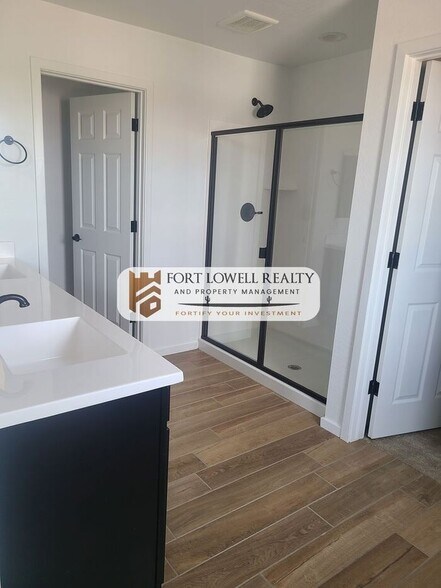 Building Photo - 18374 W Weatherby Dr