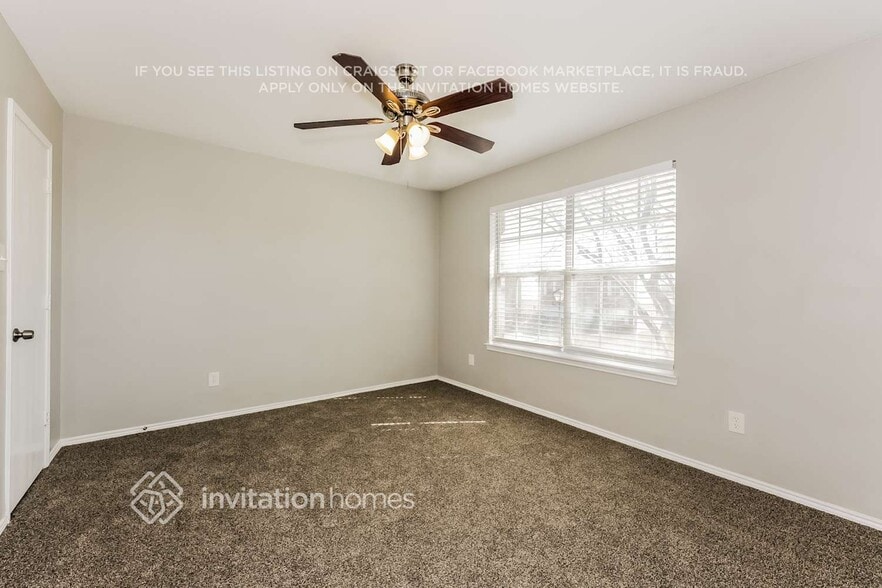 Building Photo - 621 Aqua Dr