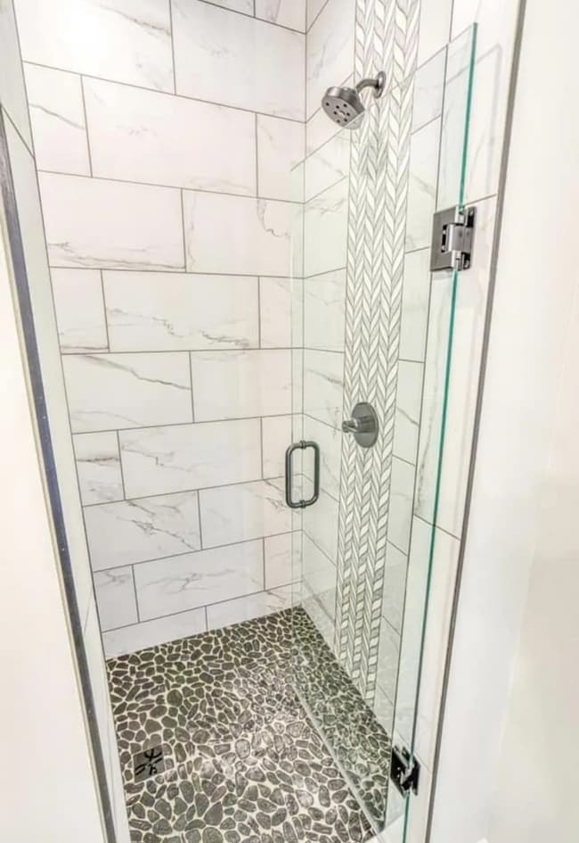 Building Photo - 3 bed 3 bath on the water! New build! Avai...