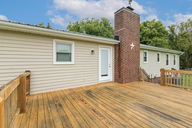 Building Photo - 3518 Lee Ave