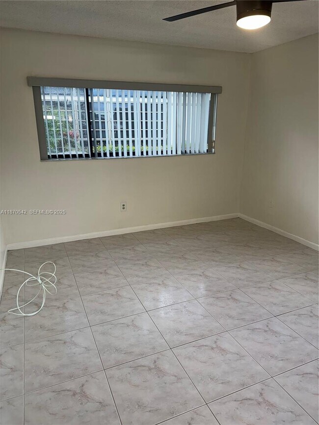 Building Photo - 9620 W McNab Rd