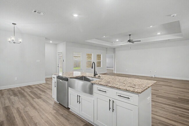 Building Photo - 13569 Sarus Dr