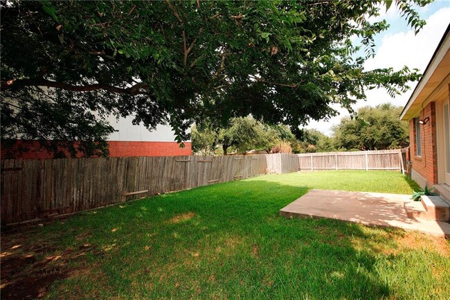 Building Photo - 2101 Boneset Trail