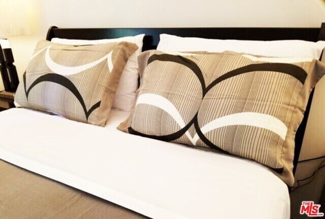 Building Photo - 10366 Eastborne Ave