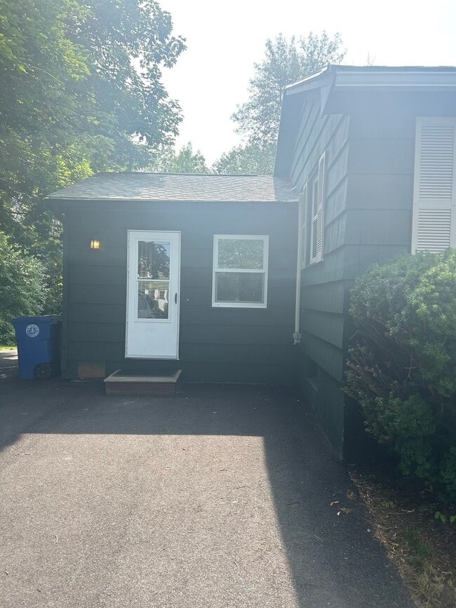 Building Photo - 3BR/1BA Home for Rent!!  Available Now!!! ...