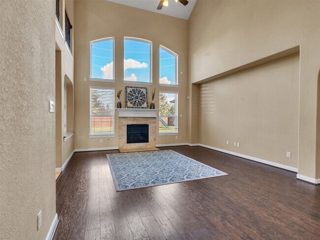 Building Photo - 10135 Cypress Path