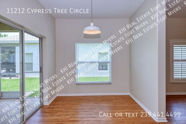 Building Photo - 11212 Cypress Tree Cir