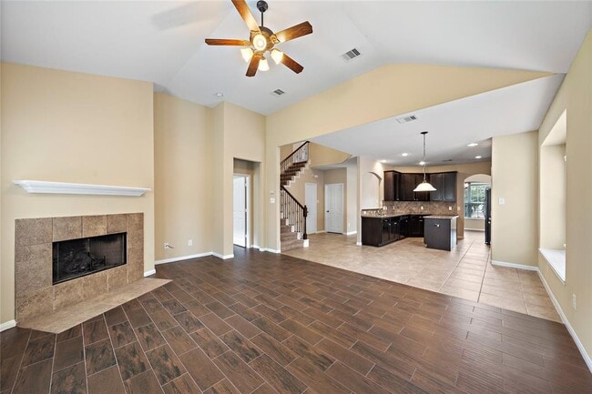 Building Photo - 10022 Taylor Springs Ln