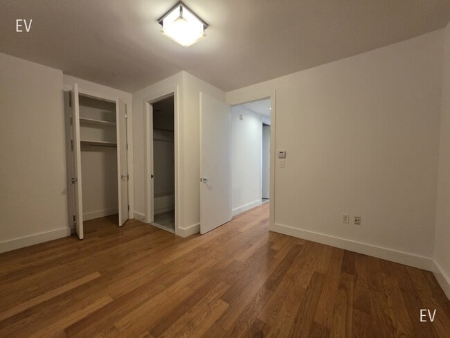 Building Photo - 50 Murray-ev704