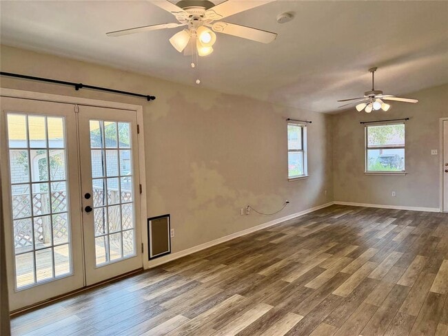 Building Photo - 8112 Willet Trail