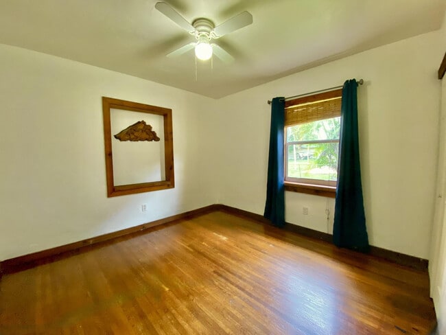 Building Photo - 14131 NW 3rd Ave