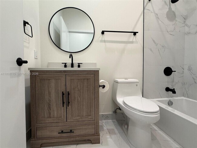 Building Photo - 1786 SW 9th St