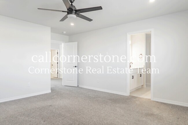 Building Photo - 8782 Beaverhead Cir