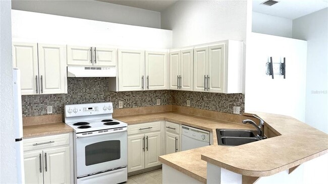 Building Photo - 1310 E Myrtle St