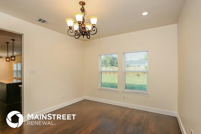 Building Photo - 14908 Oakwood Ln