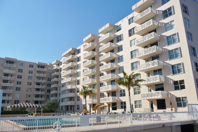 Building Photo - 3450 S Ocean Blvd