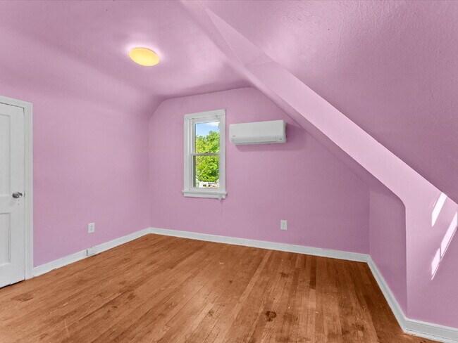 Building Photo - 7602 Woodman Rd