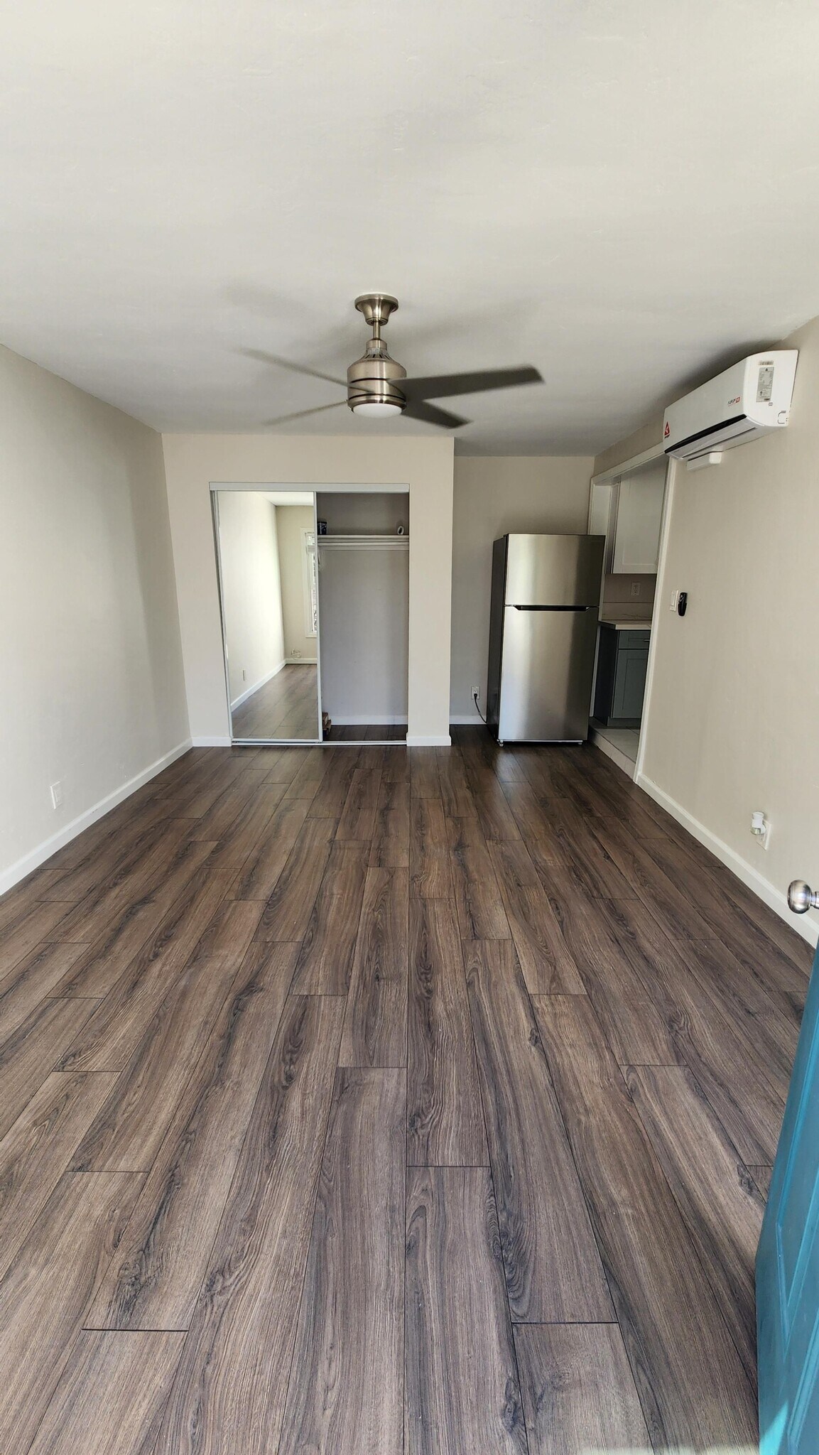 Building Photo - 3264 Landis St