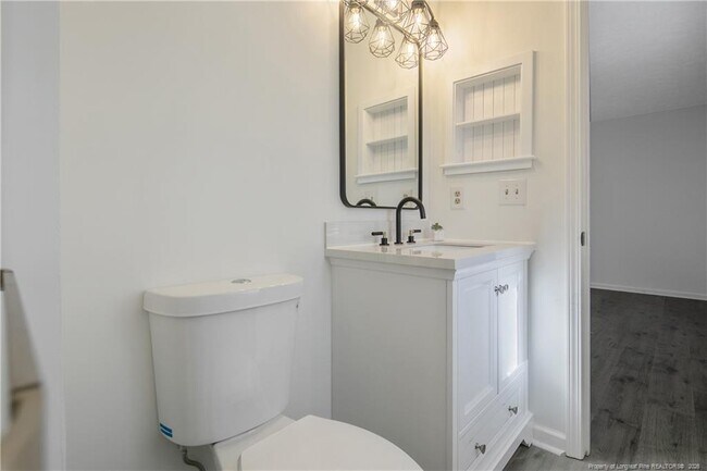 Building Photo - 205 Brookford Ct