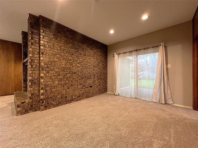 Building Photo - 3109 Shenandoah Dr